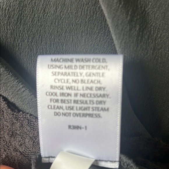 EILEEN FISHER black silk sleeveless top with lace hem - Picture 7 of 7